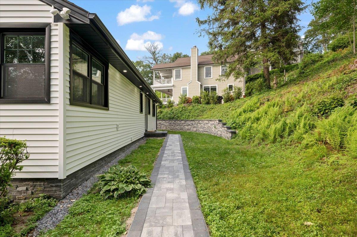 Single Family Fairway  Suffolk County, NY 11724, MLS-821825-33