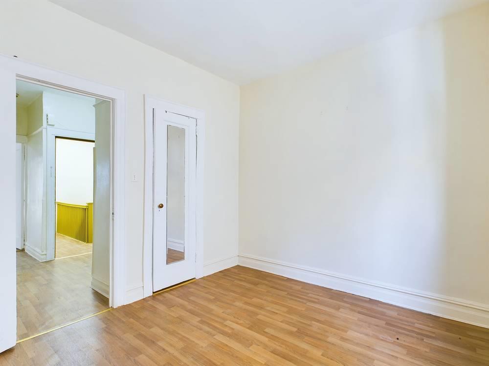 Apartment Fort Hamilton  Brooklyn, NY 11219, MLS-821854-3