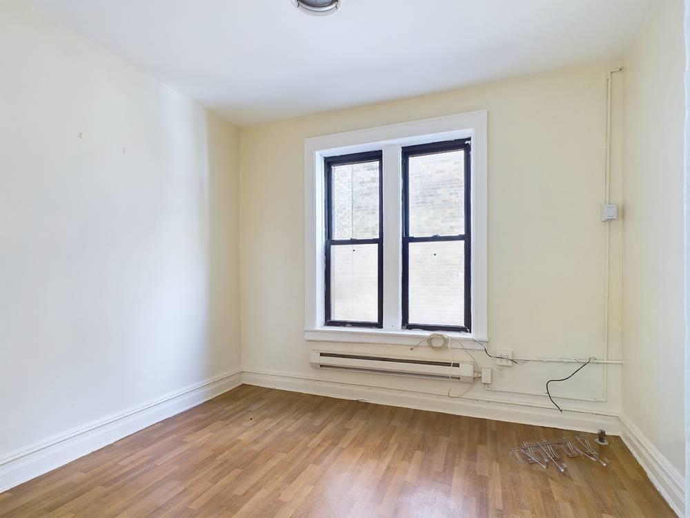 Apartment Fort Hamilton  Brooklyn, NY 11219, MLS-821854-4