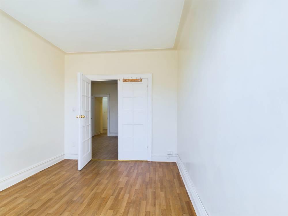 Apartment Fort Hamilton  Brooklyn, NY 11219, MLS-821854-5