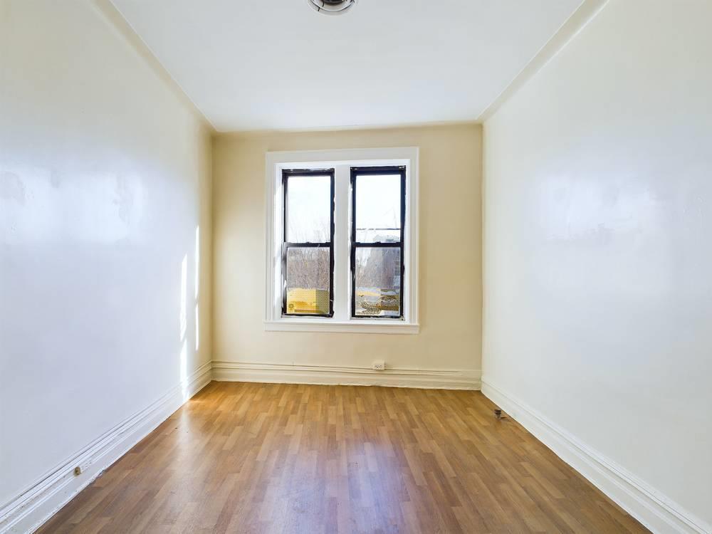 Apartment Fort Hamilton  Brooklyn, NY 11219, MLS-821854-6