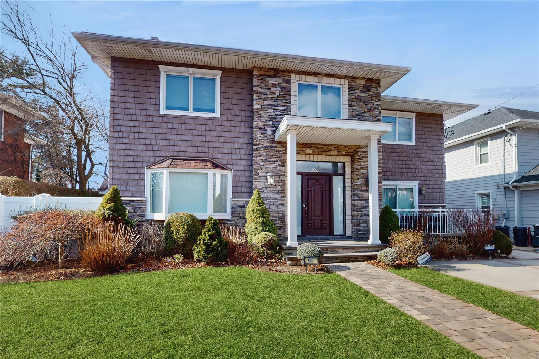 Single Family Midwood  Nassau County, NY 11598, MLS-821858-2