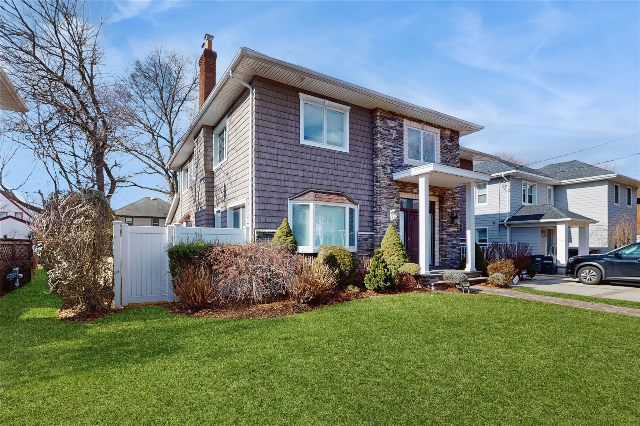 Single Family Midwood  Nassau County, NY 11598, MLS-821858-3