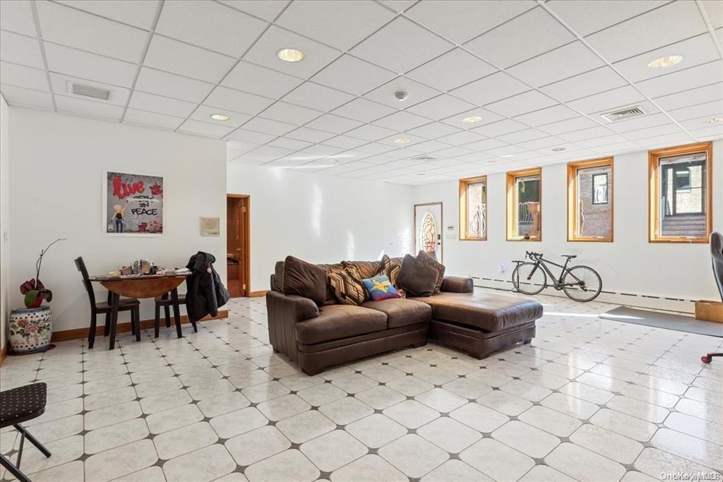Single Family Summit  Queens, NY 11357, MLS-821877-34