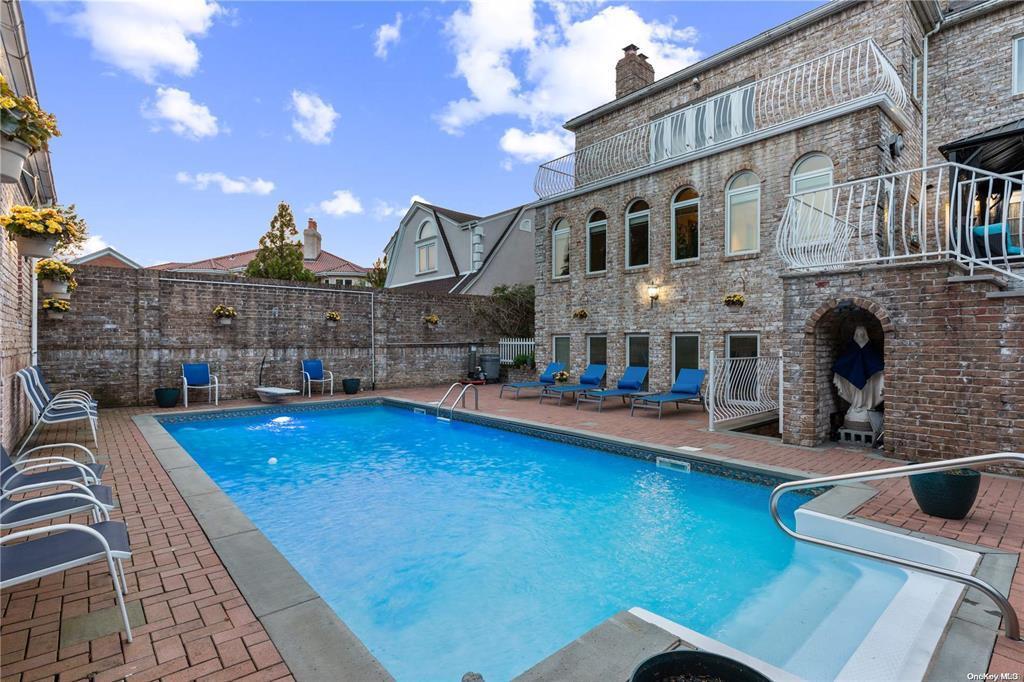 Single Family Summit  Queens, NY 11357, MLS-821877-38