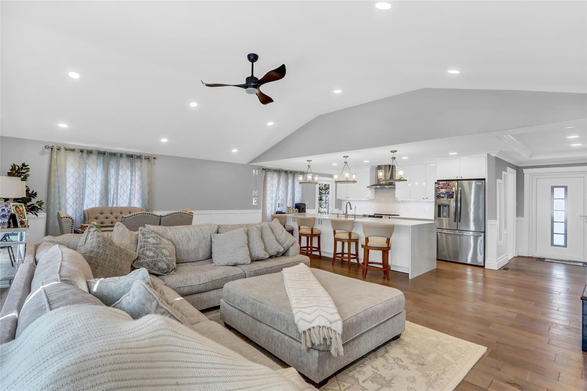 Single Family Chatham  Suffolk County, NY 11746, MLS-821928-5