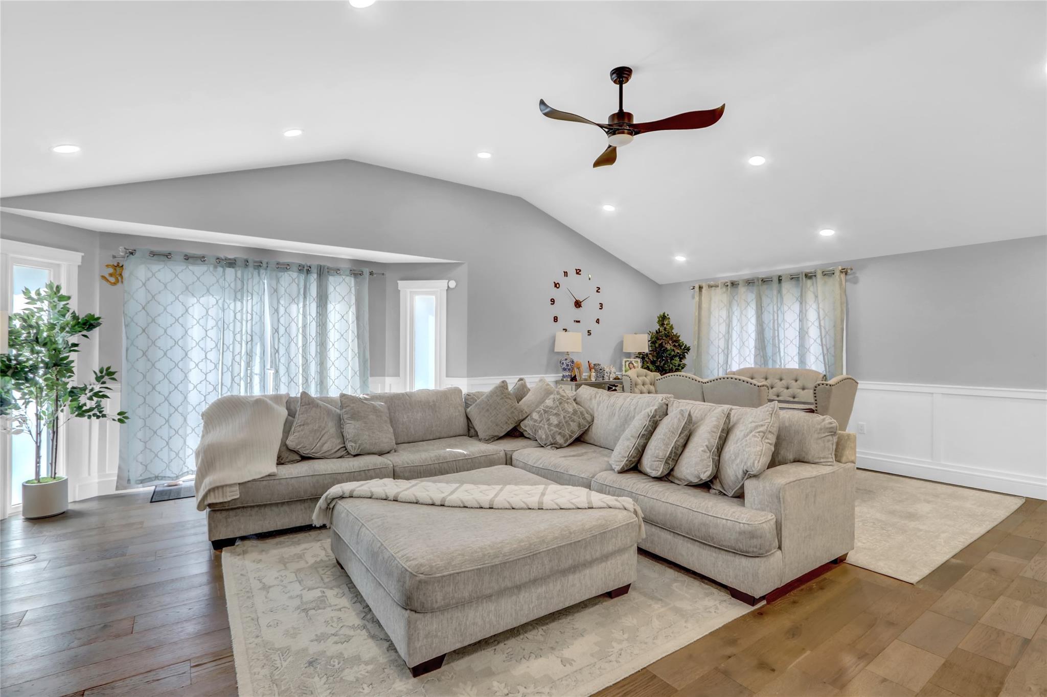 Single Family Chatham  Suffolk County, NY 11746, MLS-821928-6