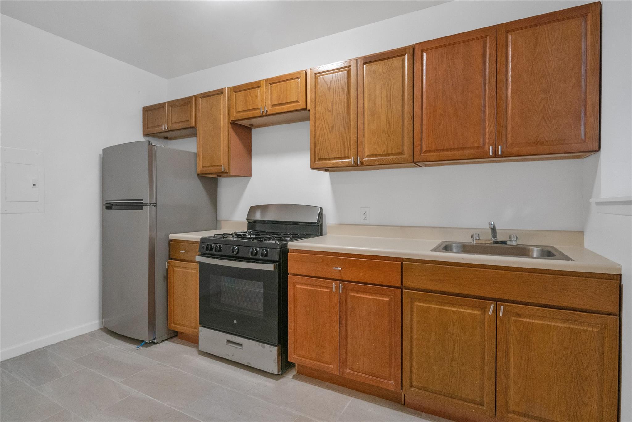 Coop Davidson  Bronx, NY 10468, MLS-821952-4