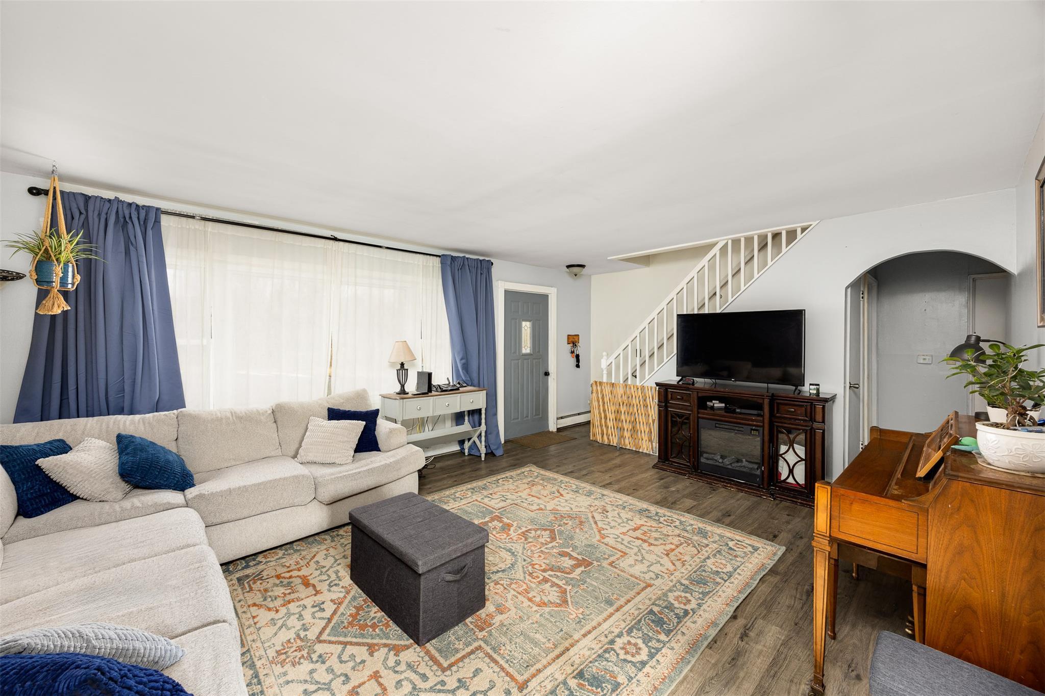 Single Family Vestal Hills  Ulster County, NY 12401, MLS-822016-4