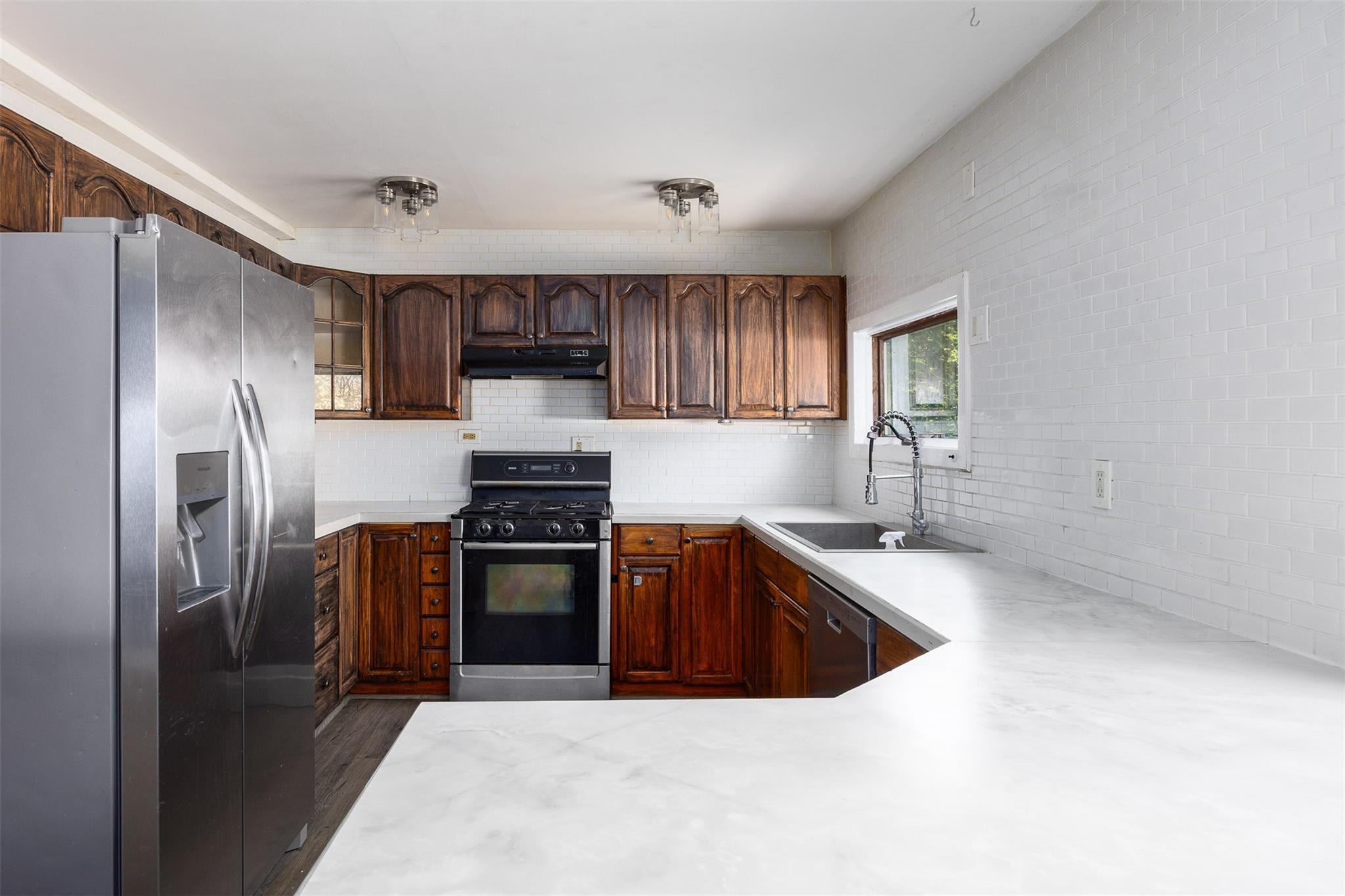 Single Family Vestal Hills  Ulster County, NY 12401, MLS-822016-8