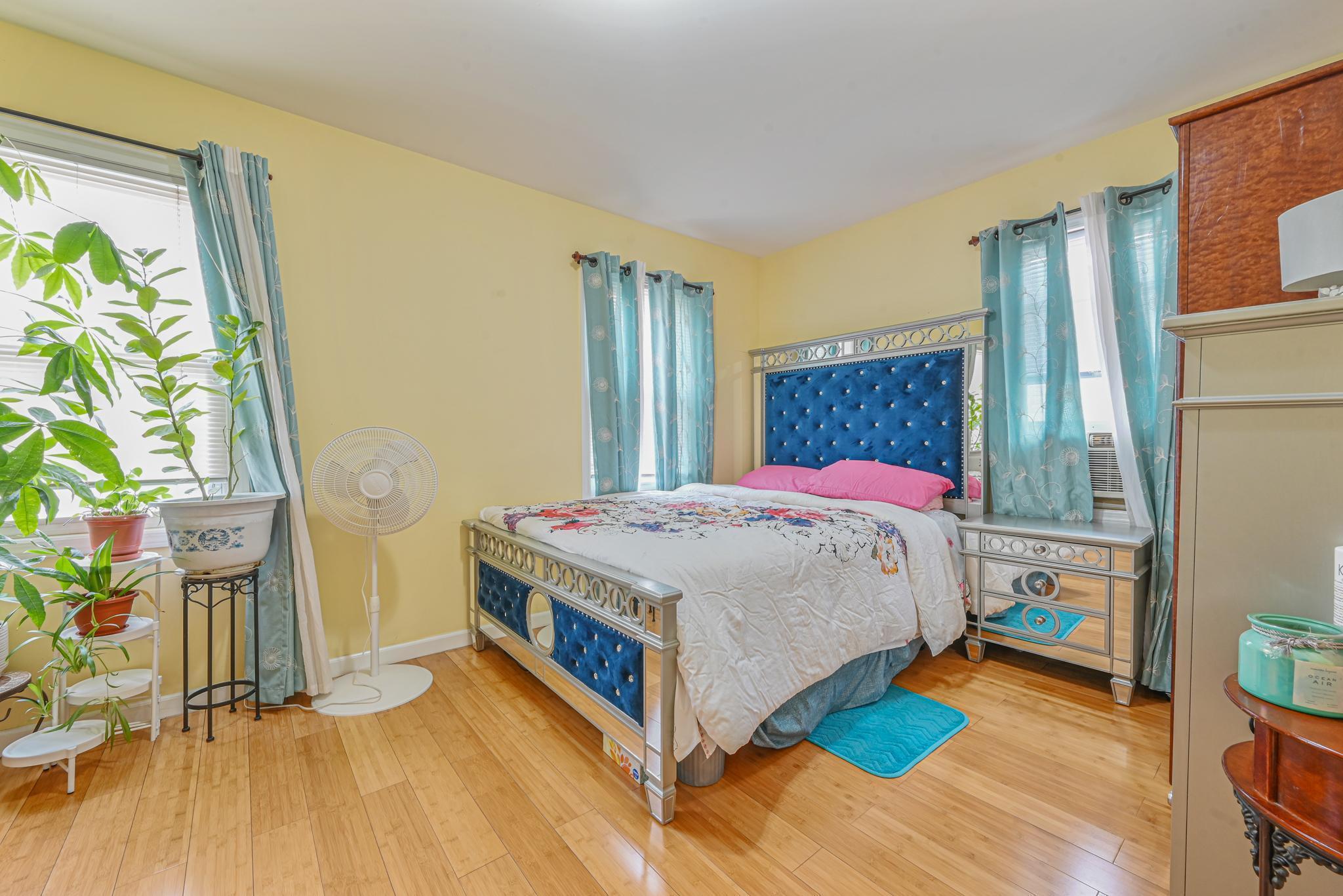 Single Family 160th  Queens, NY 11433, MLS-822072-11