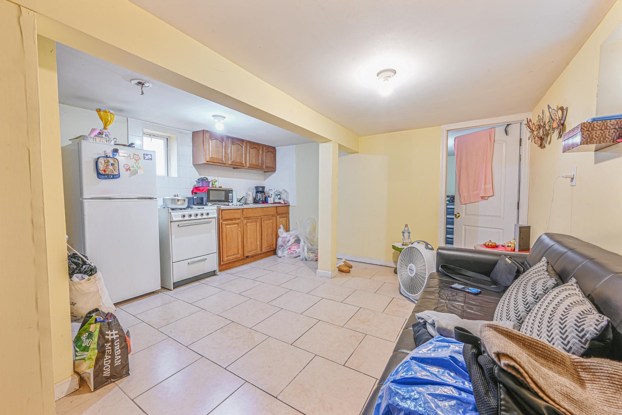 Single Family 160th  Queens, NY 11433, MLS-822072-16