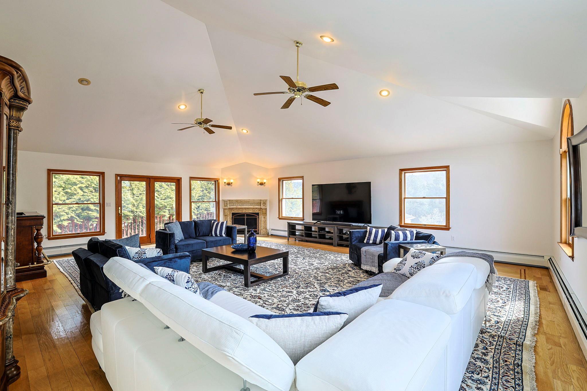 Single Family Ridgeview  Dutchess County, NY 12569, MLS-822089-17