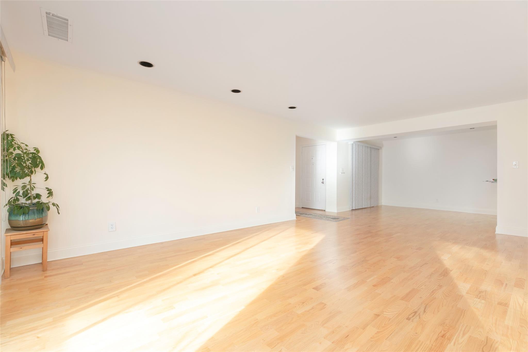 Condo Bronxville Glen  Westchester County, NY 10708, MLS-822109-24