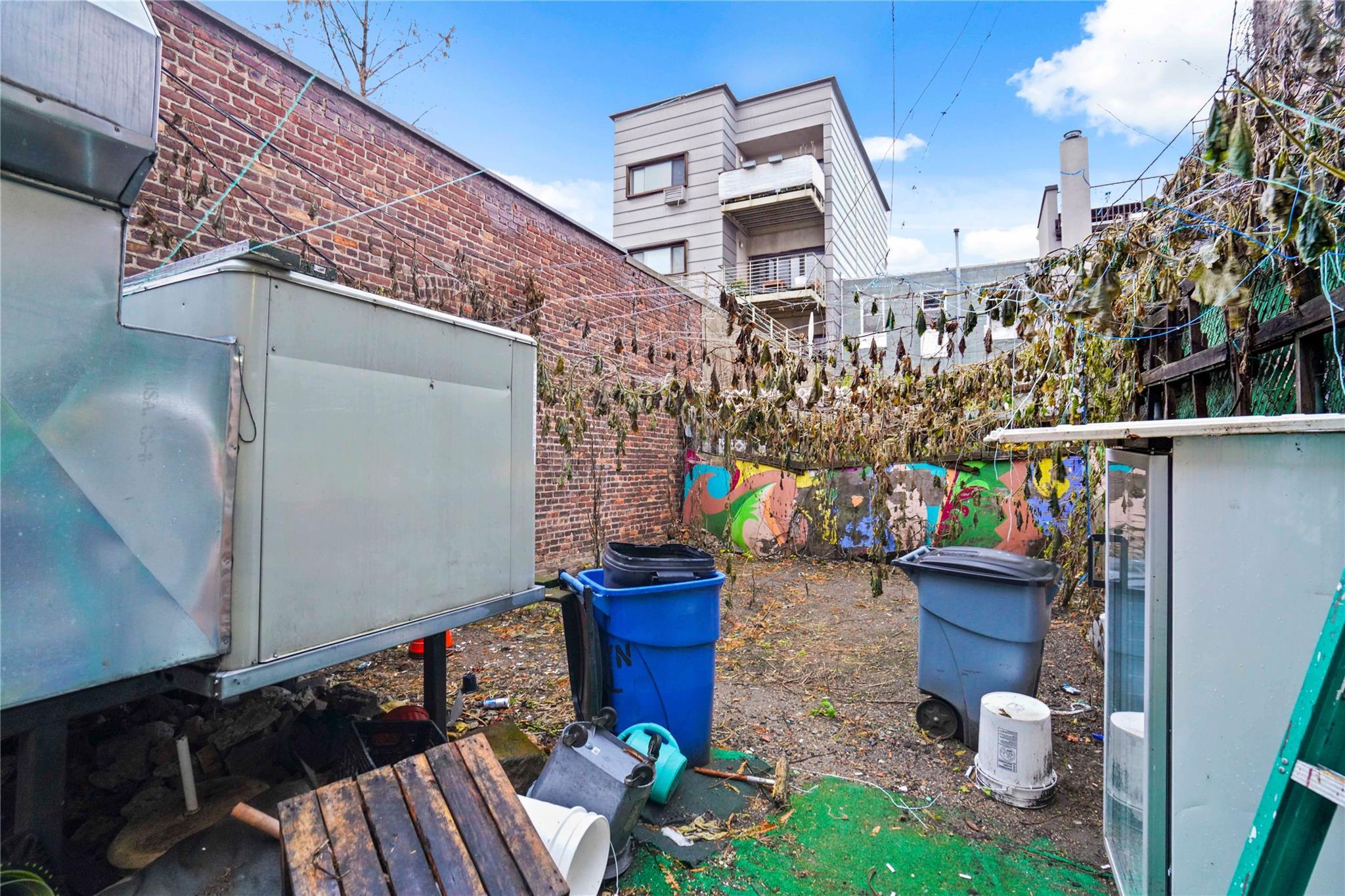 Commercial Lease Grand  Brooklyn, NY 11211, MLS-822139-15