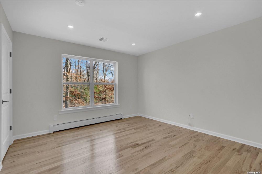 Single Family Westfield  Suffolk County, NY 11727, MLS-822170-17