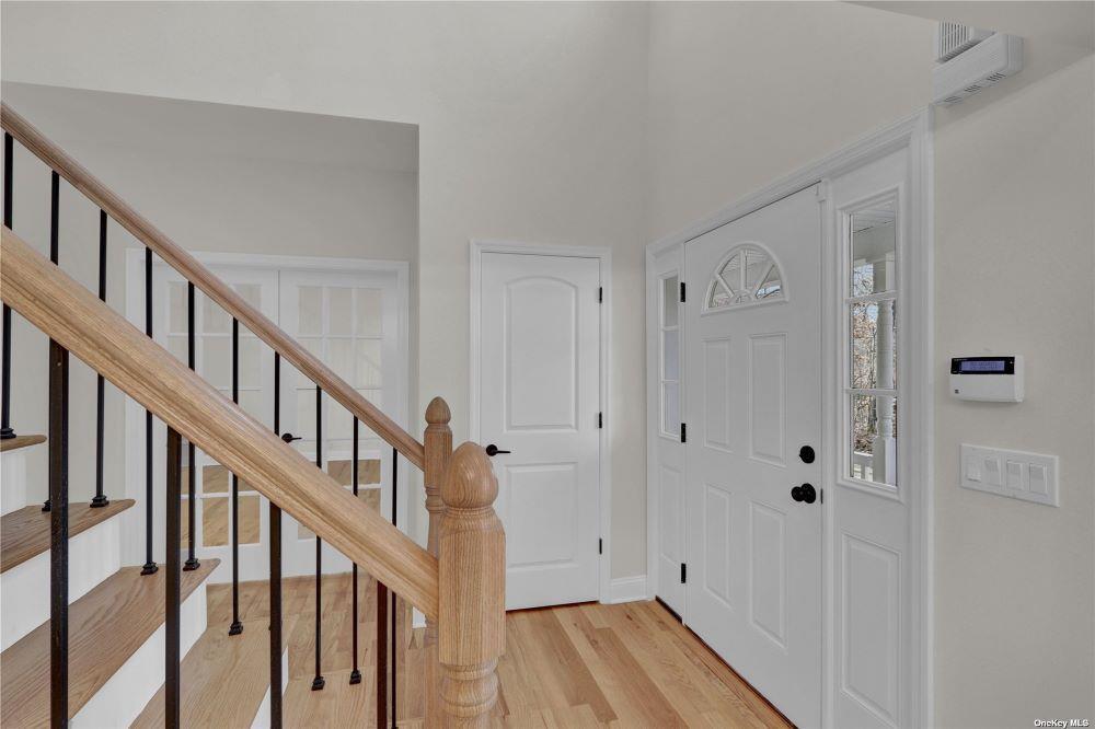 Single Family Westfield  Suffolk County, NY 11727, MLS-822170-25