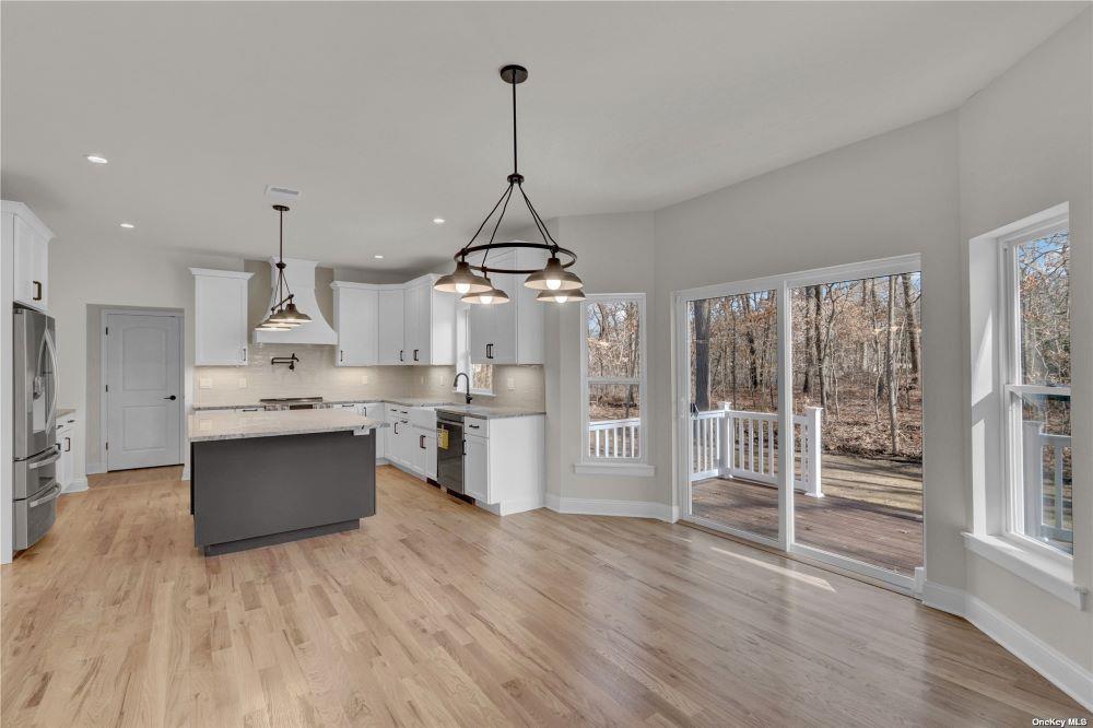 Single Family Westfield  Suffolk County, NY 11727, MLS-822170-6