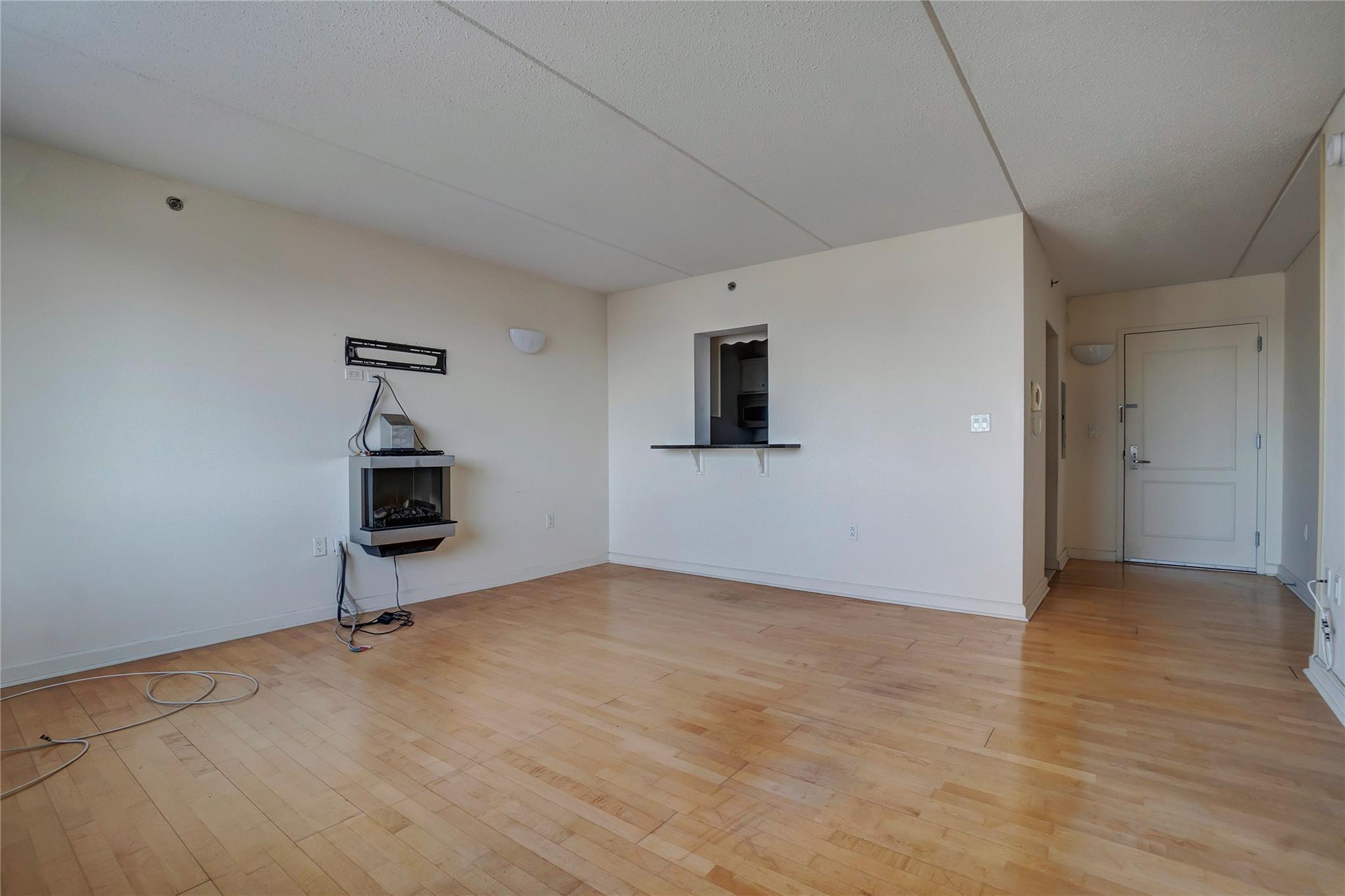 Condo Beach 117th  Queens, NY 11694, MLS-822180-6