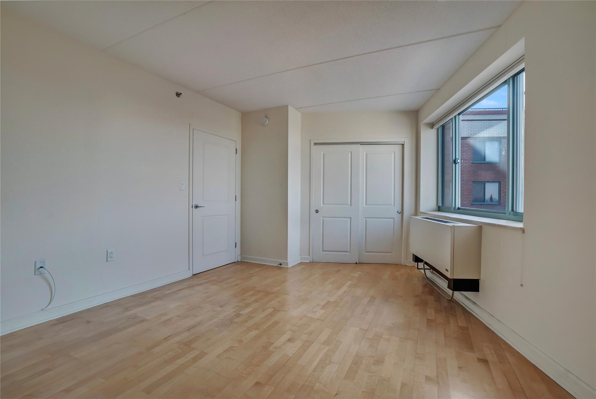 Condo Beach 117th  Queens, NY 11694, MLS-822180-8