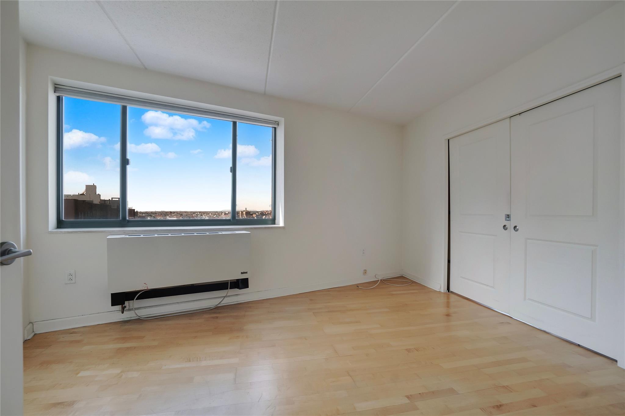 Condo Beach 117th  Queens, NY 11694, MLS-822180-9