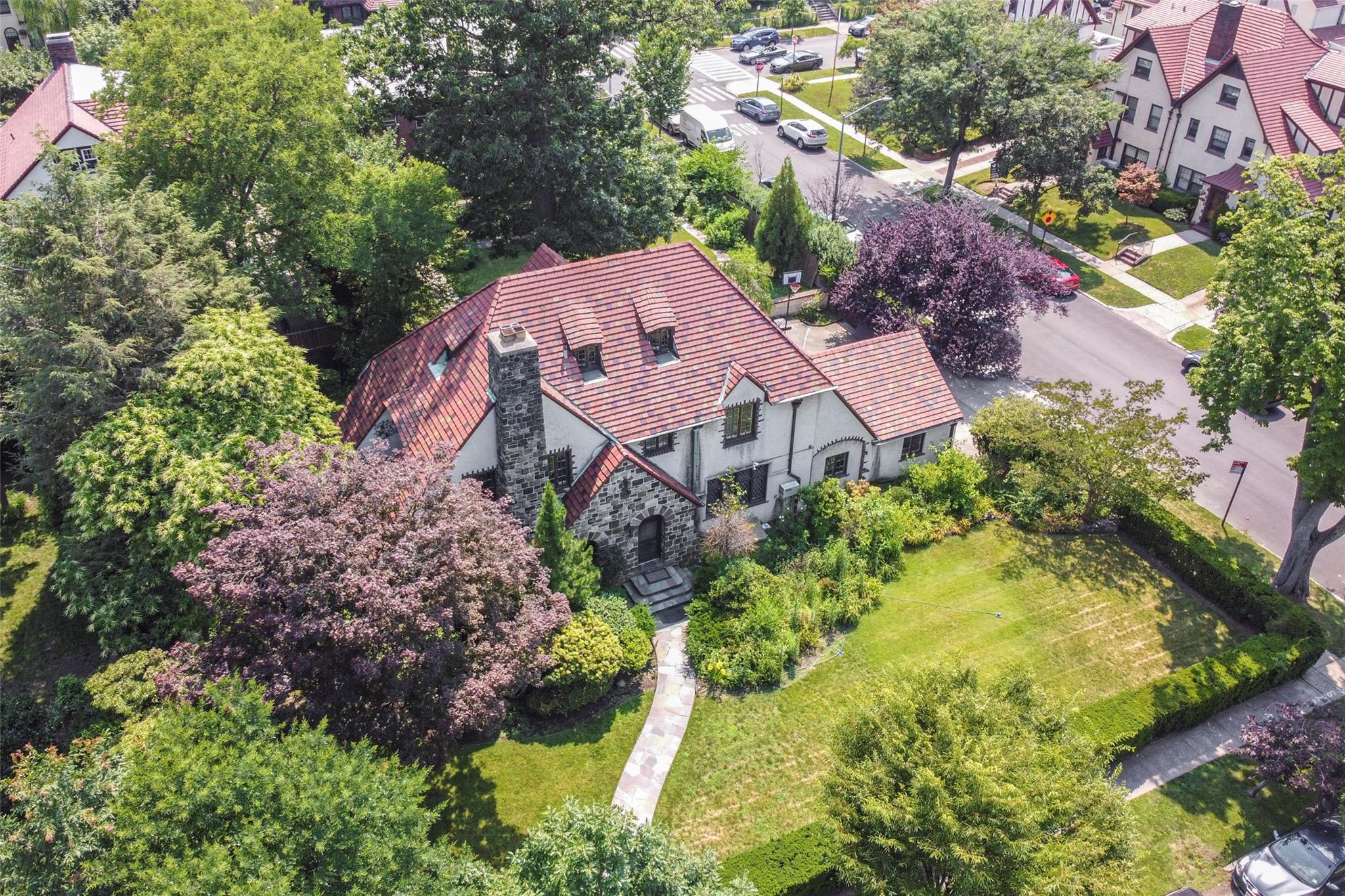 Single Family Exeter  Queens, NY 11375, MLS-822213-2