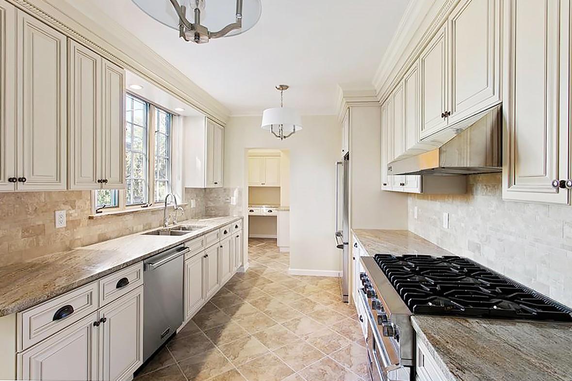 Single Family Exeter  Queens, NY 11375, MLS-822213-30