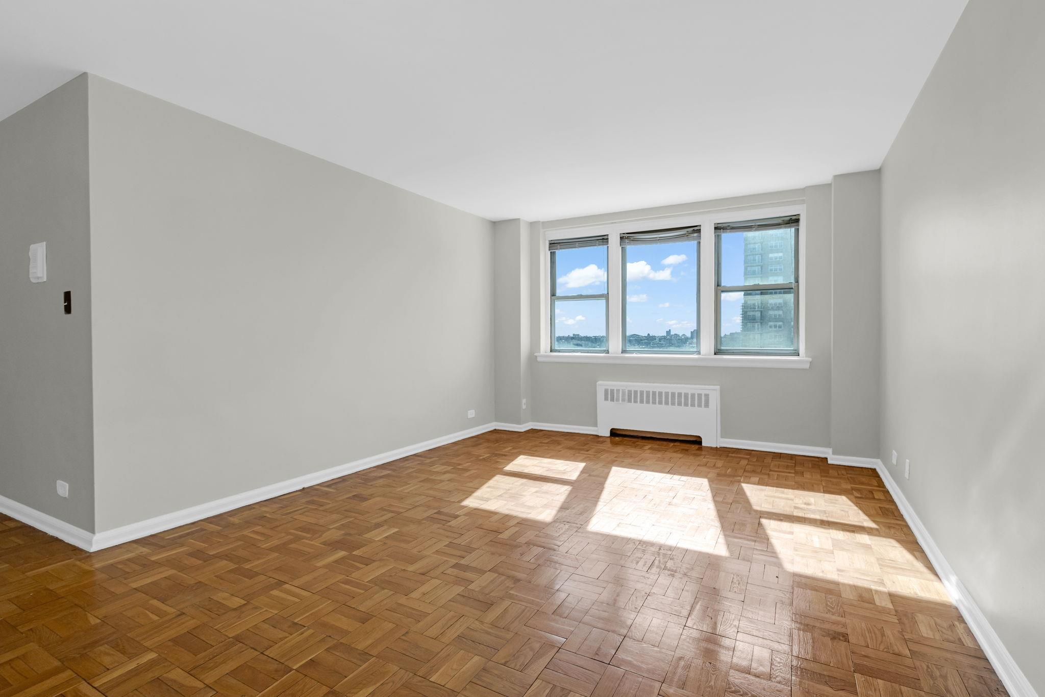 Coop Knolls  Bronx, NY 10463, MLS-822234-2