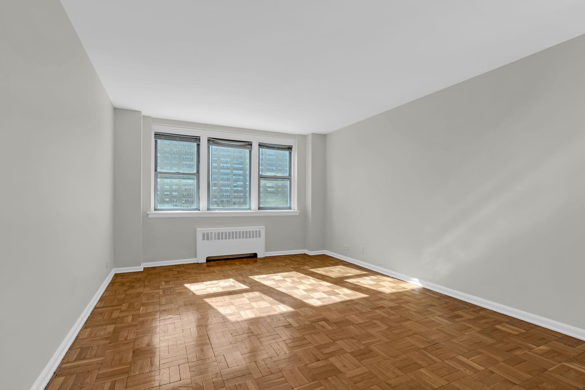 Coop Knolls  Bronx, NY 10463, MLS-822234-4