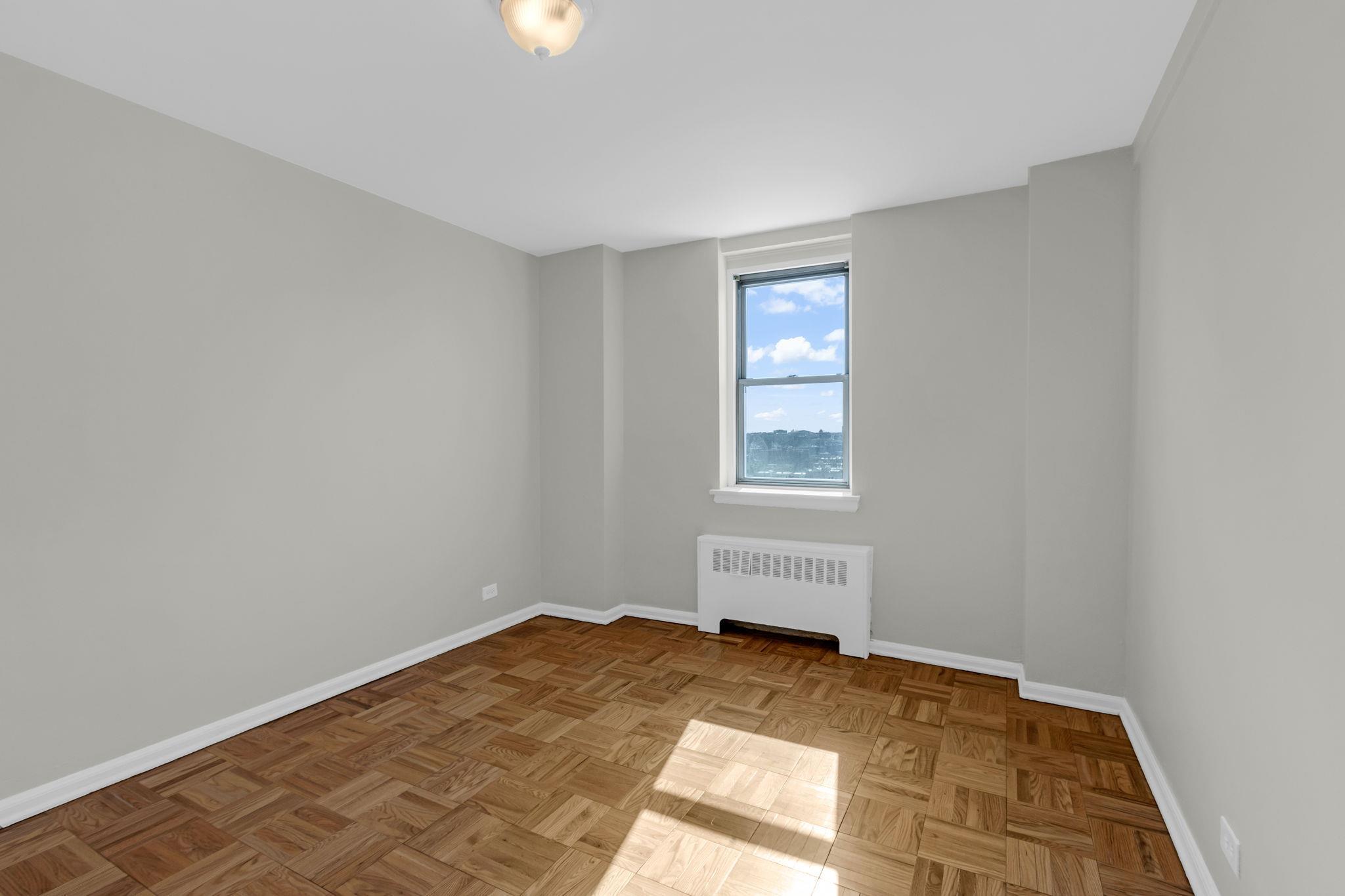 Coop Knolls  Bronx, NY 10463, MLS-822234-7