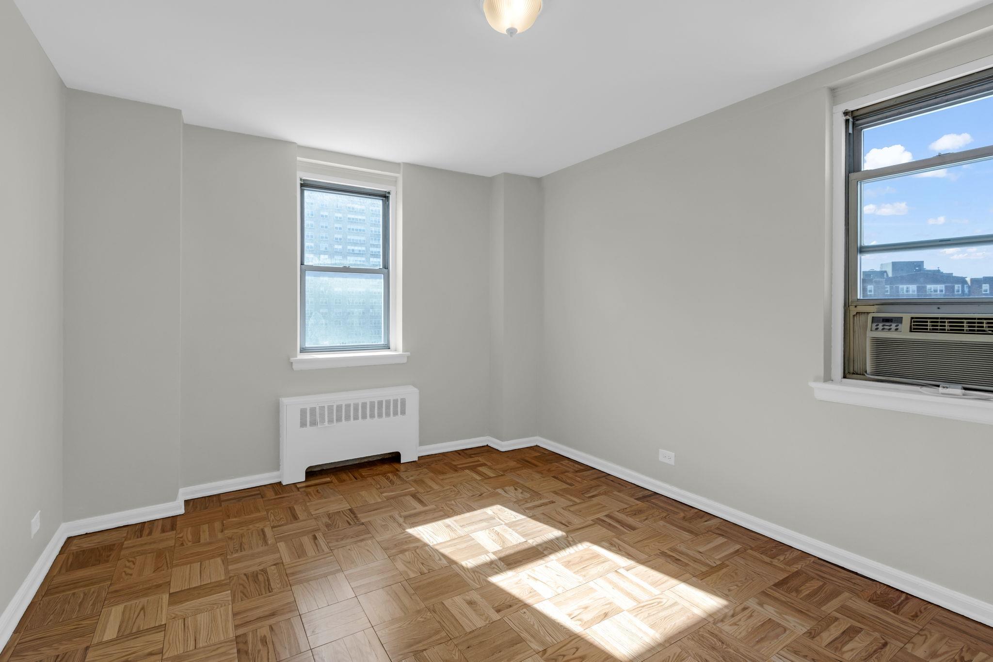 Coop Knolls  Bronx, NY 10463, MLS-822234-8