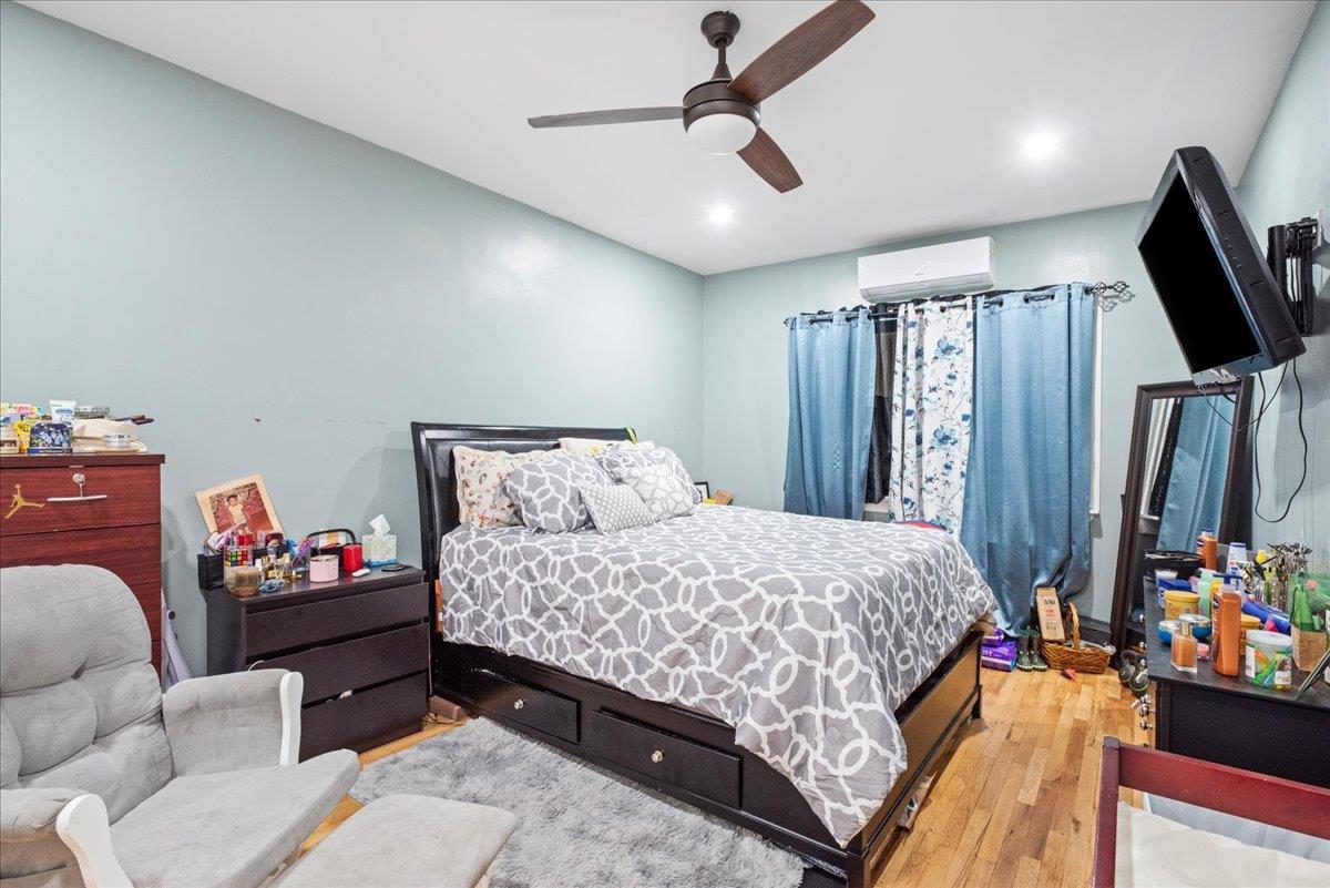 Single Family 59th  Brooklyn, NY 11203, MLS-822323-16