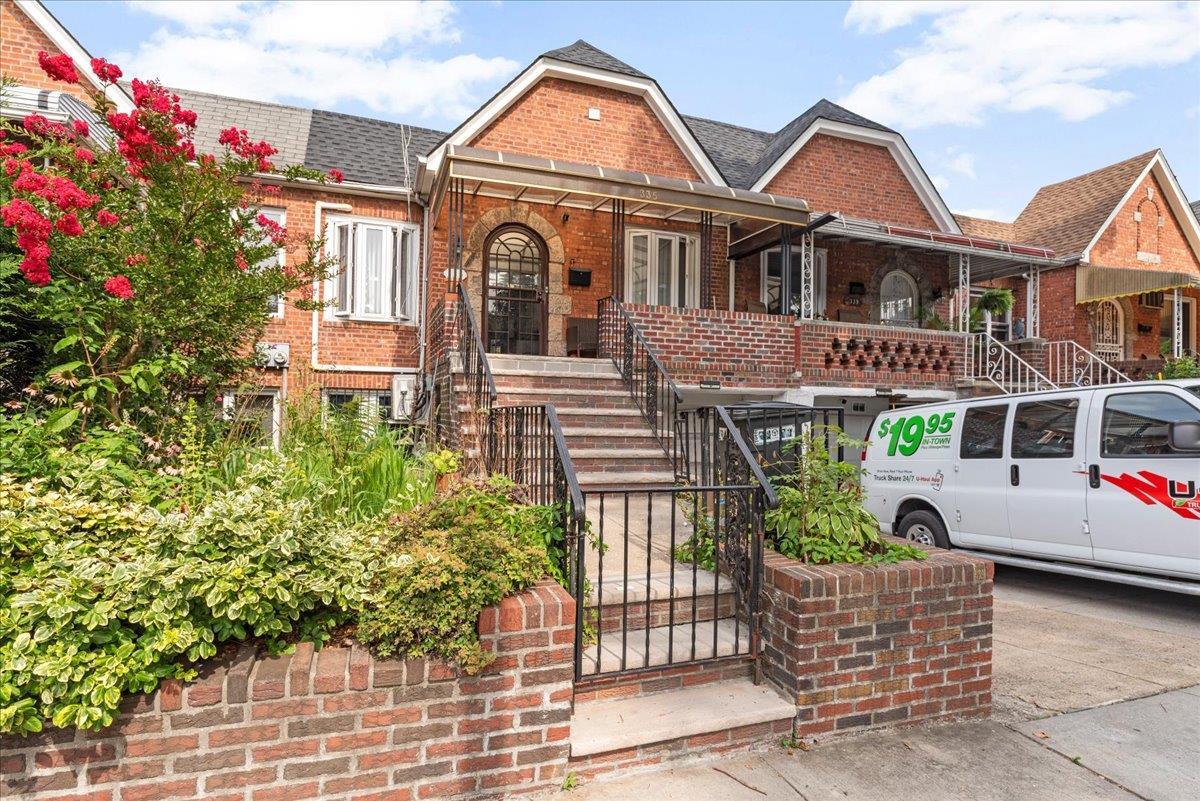 Single Family 59th  Brooklyn, NY 11203, MLS-822323-27