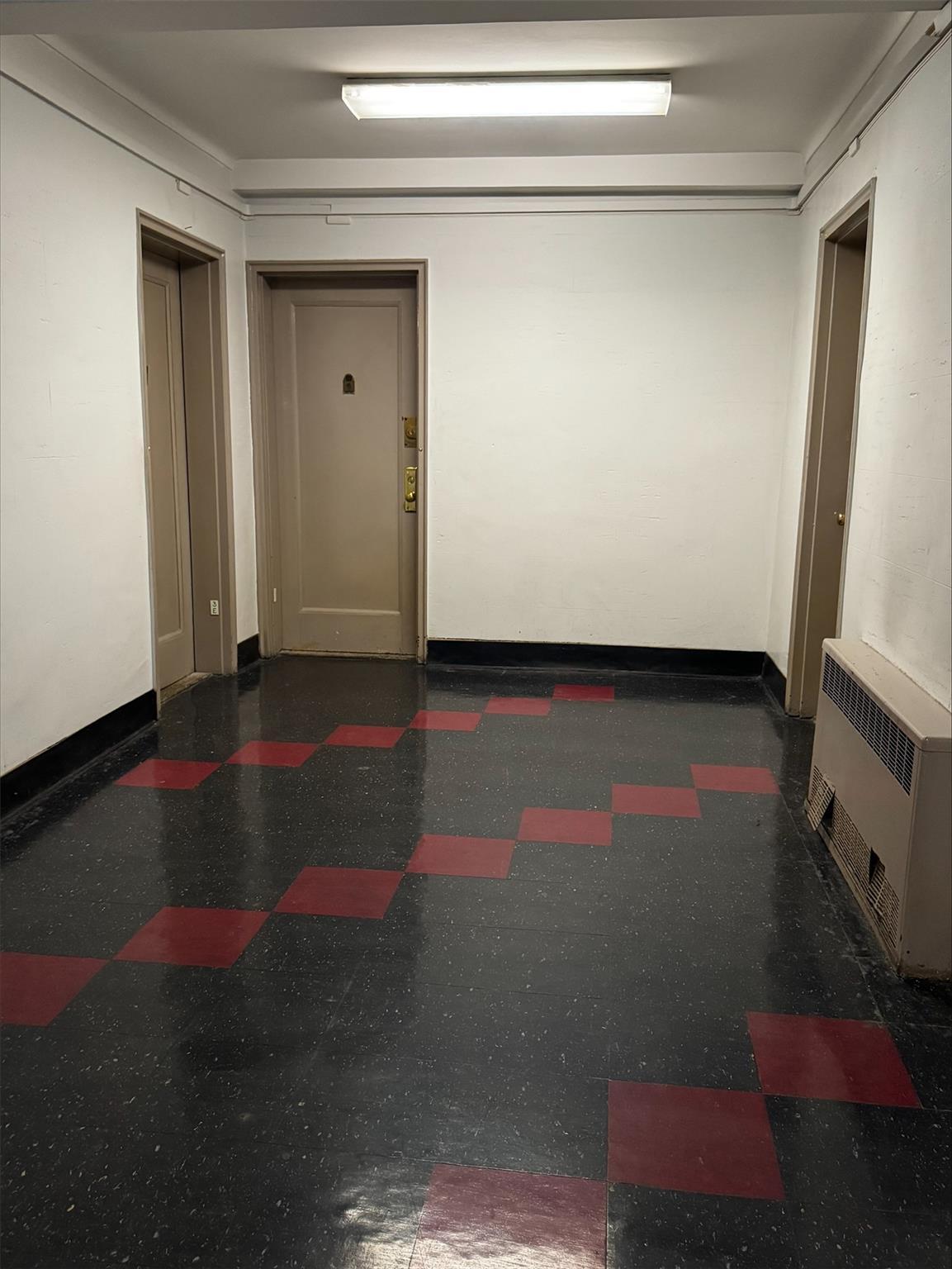Apartment Broadway  Queens, NY 11373, MLS-822408-10