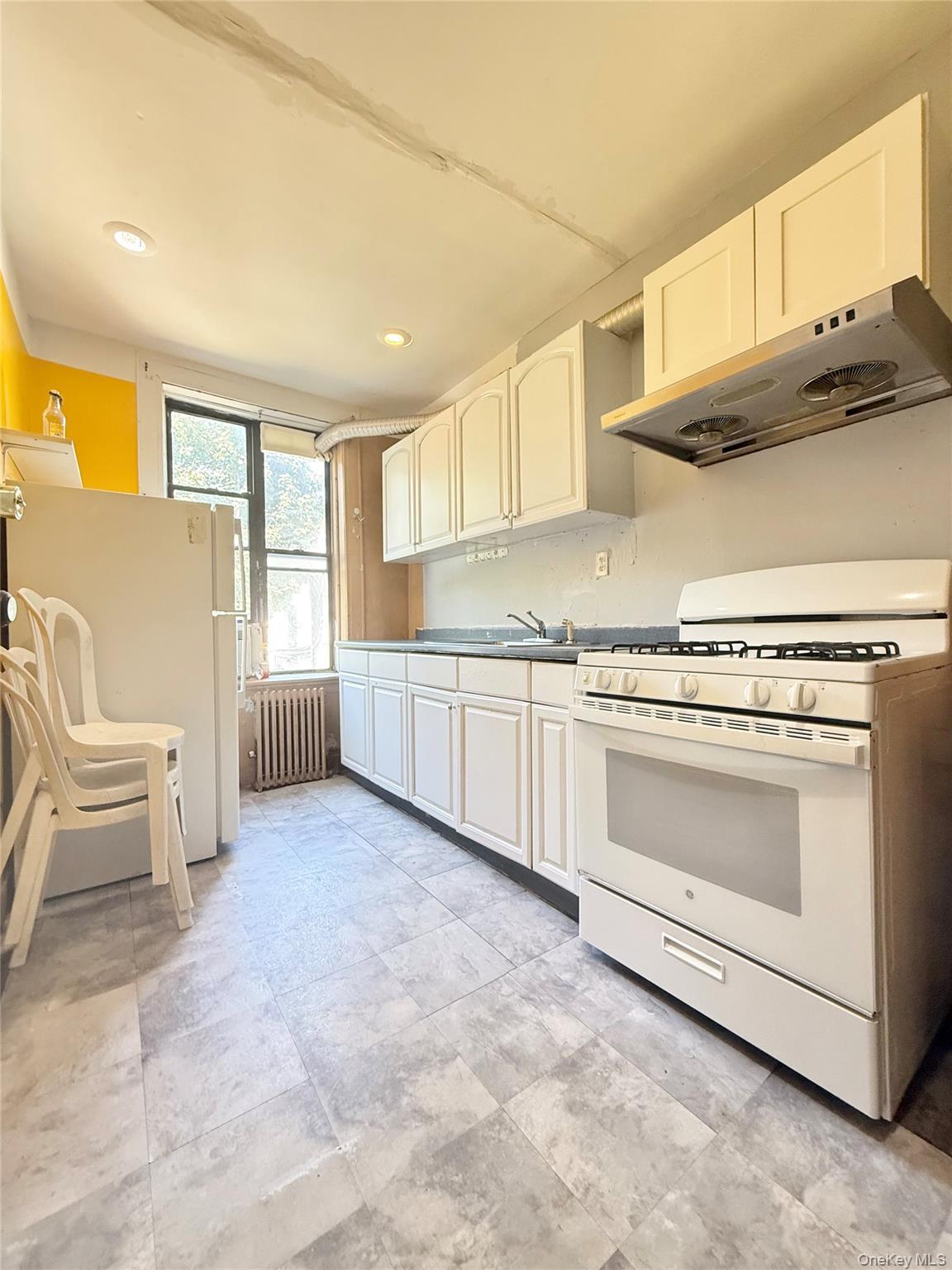 Single Family Jamaica Ave  Queens, NY 11421, MLS-822447-2