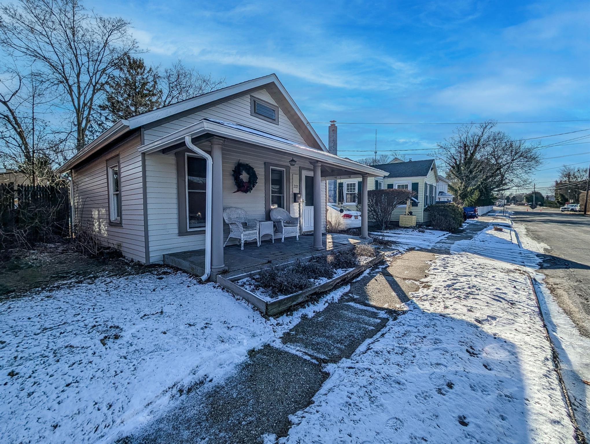 Single Family Champlin  Suffolk County, NY 11944, MLS-822513-2