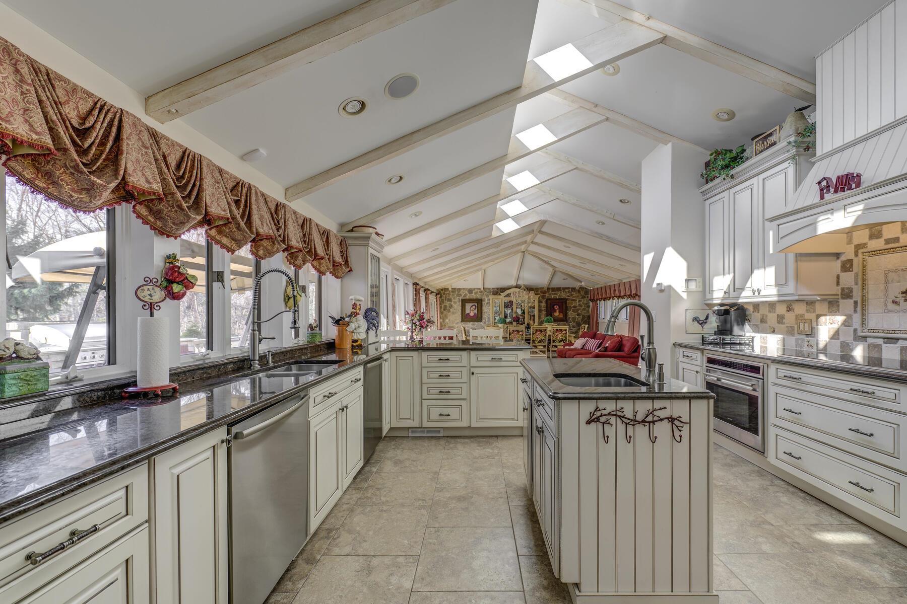 Single Family Laurel  Nassau County, NY 11791, MLS-822538-14
