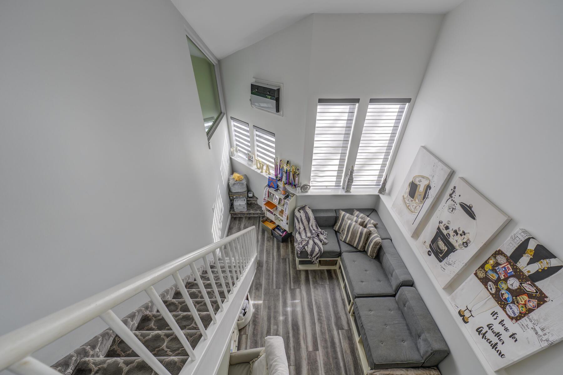Single Family Laurel  Nassau County, NY 11791, MLS-822538-26