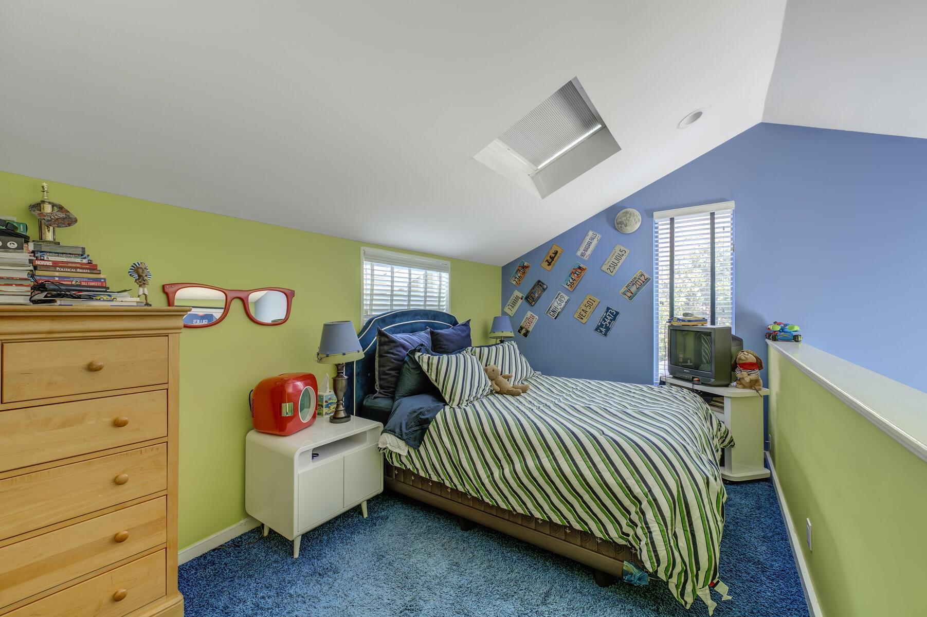 Single Family Laurel  Nassau County, NY 11791, MLS-822538-28