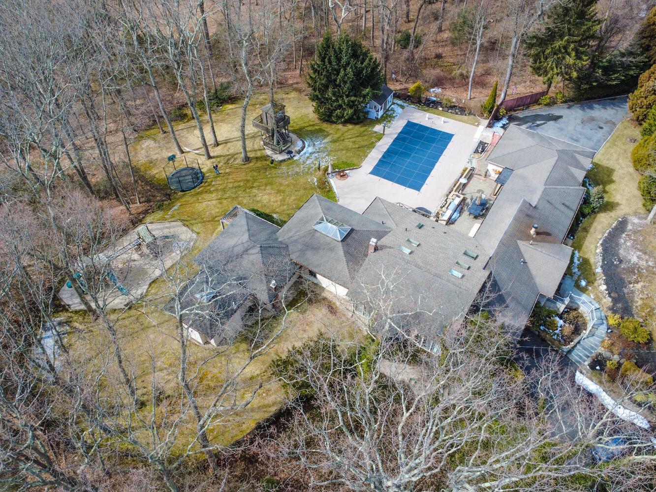 Single Family Laurel  Nassau County, NY 11791, MLS-822538-6