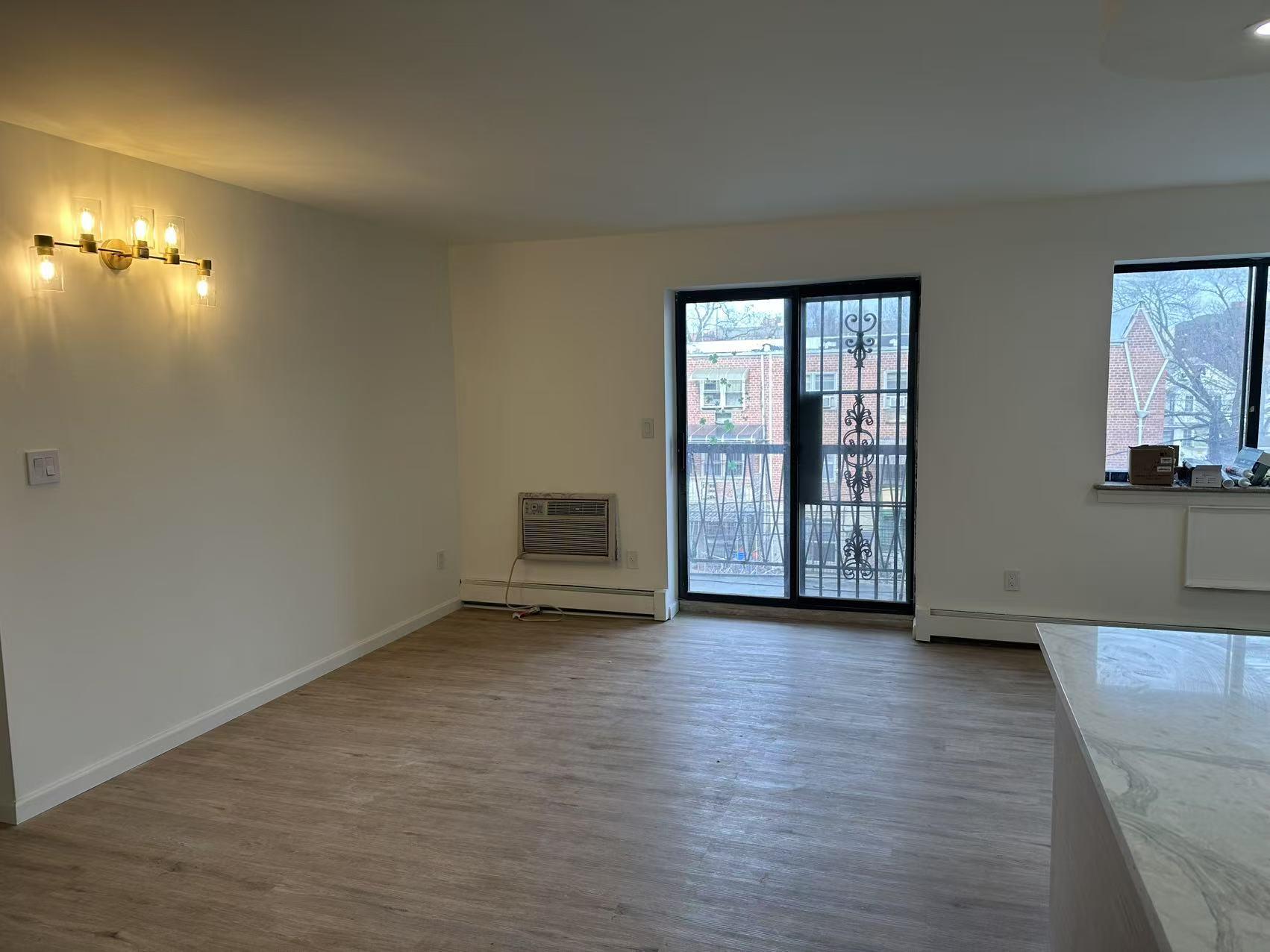Apartment Barclay  Queens, NY 11355, MLS-822570-4