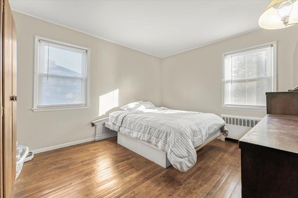 Single Family Lincoln  Nassau County, NY 11580, MLS-822670-10