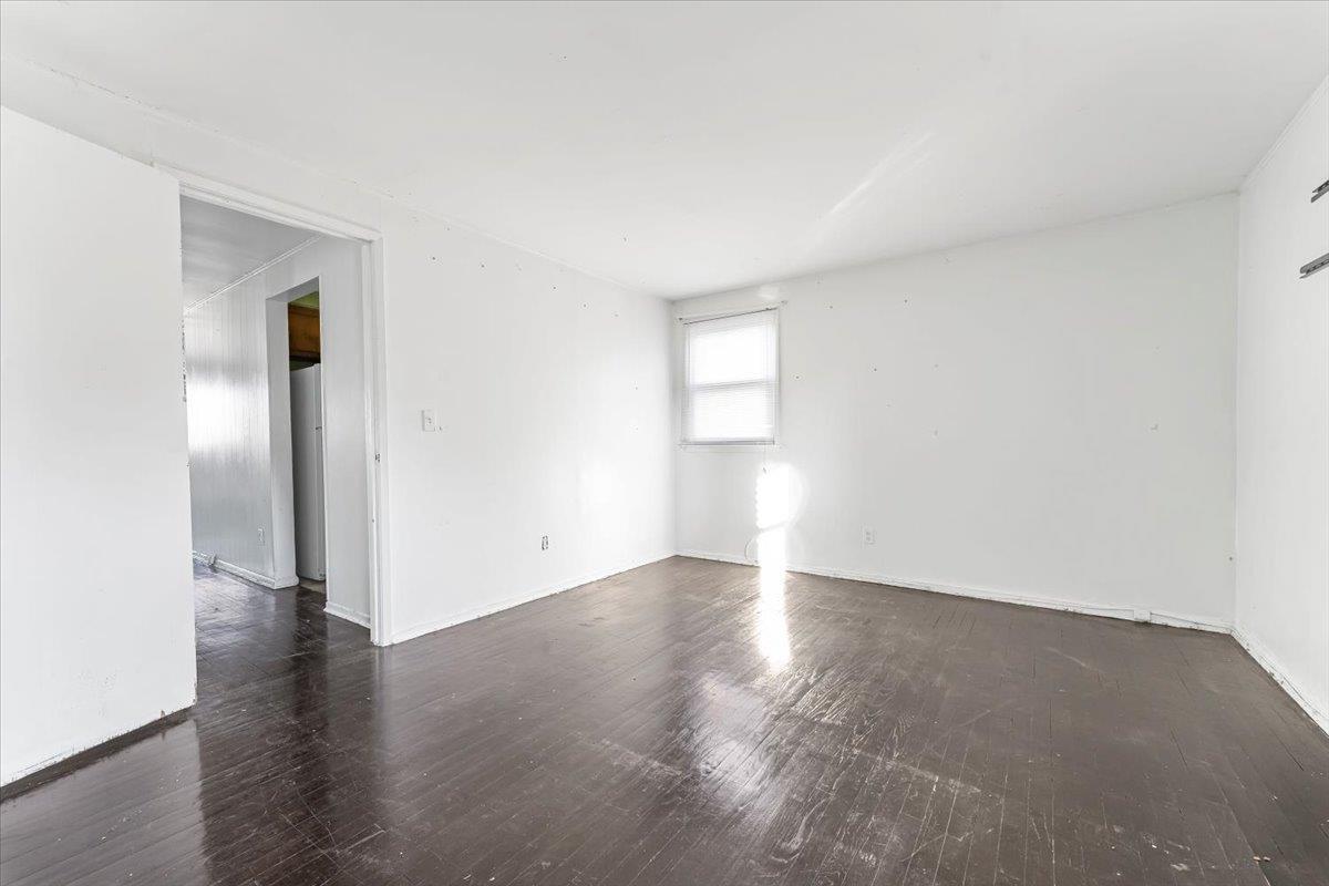 Single Family Lincoln  Nassau County, NY 11580, MLS-822670-17