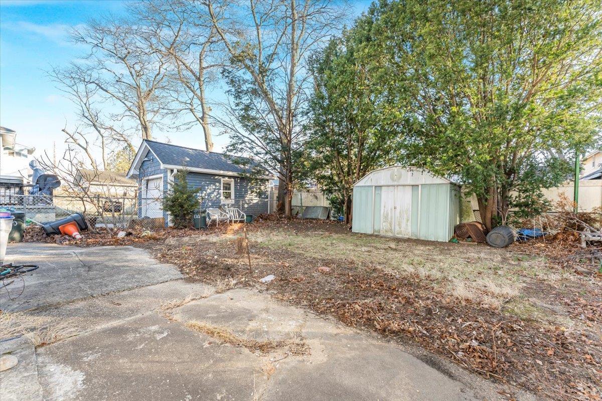 Single Family Lincoln  Nassau County, NY 11580, MLS-822670-25