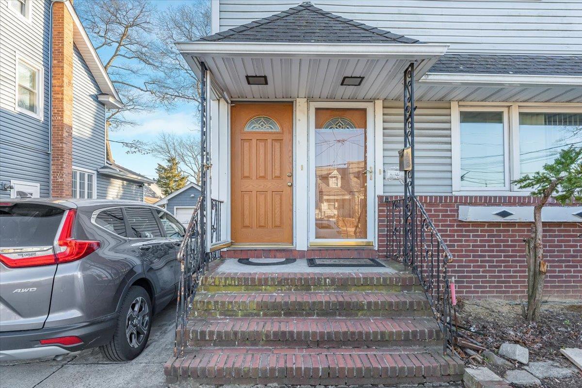 Single Family Lincoln  Nassau County, NY 11580, MLS-822670-4