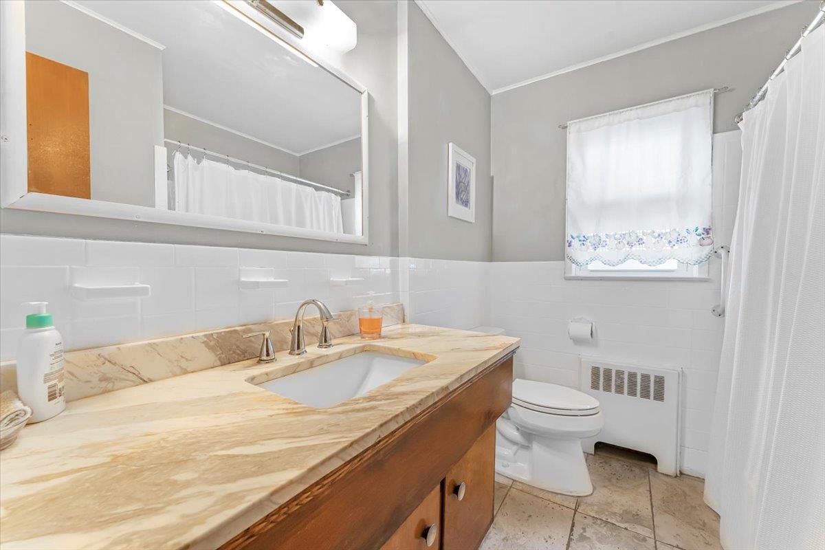 Single Family Lincoln  Nassau County, NY 11580, MLS-822670-8