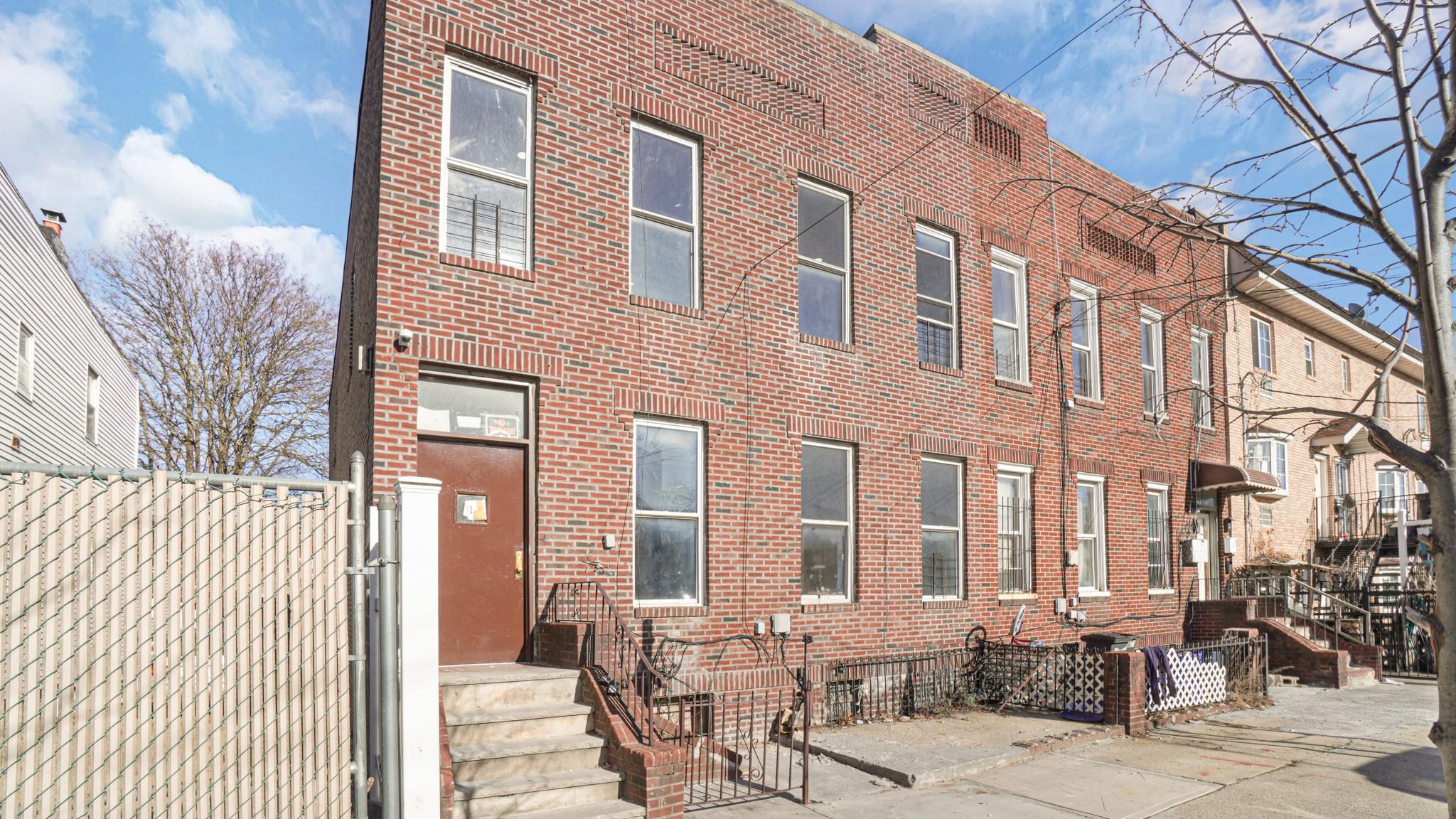 Single Family 156th  Queens, NY 11433, MLS-822683-2