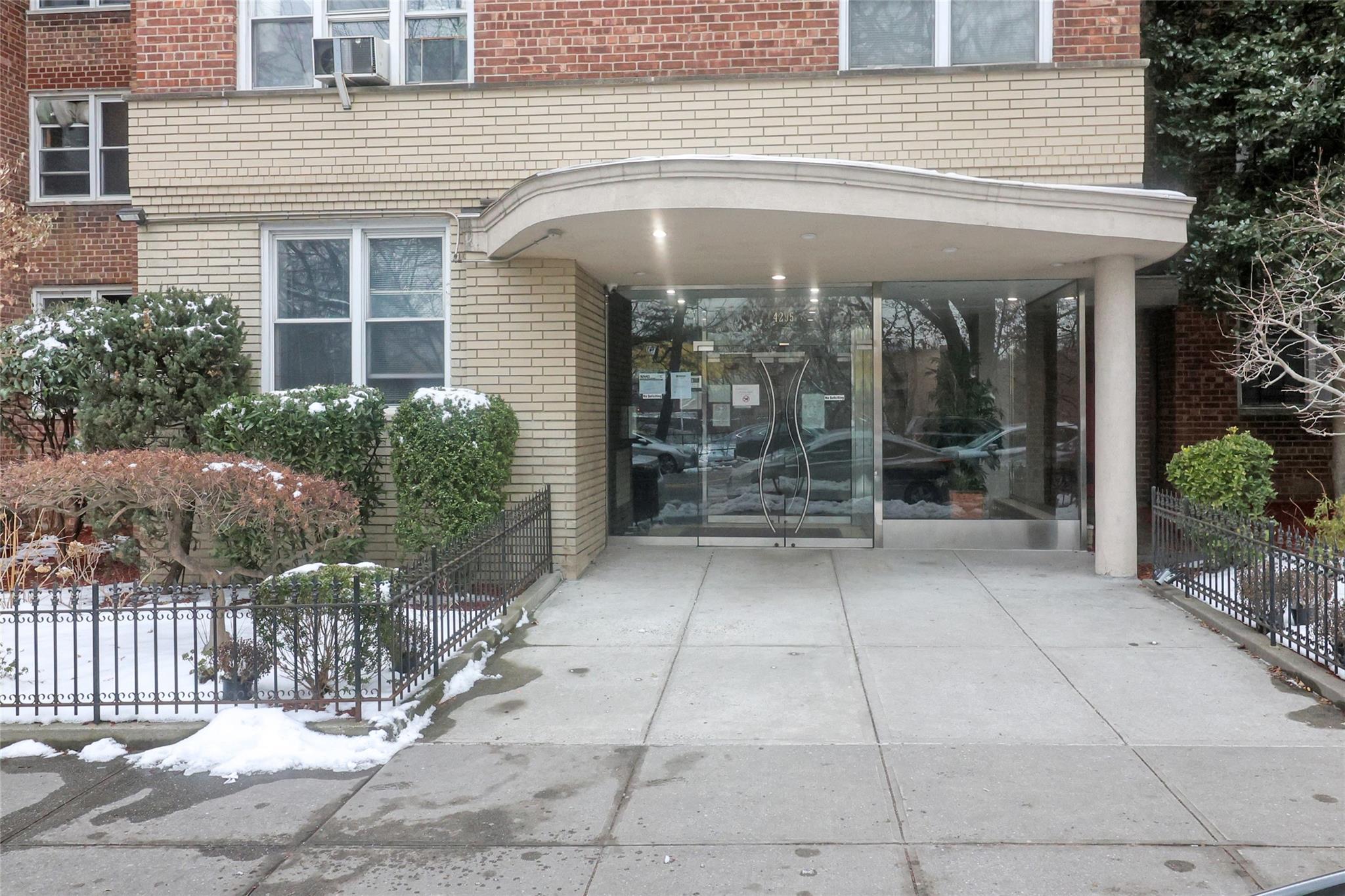 Coop Webster  Bronx, NY 10470, MLS-822700-36
