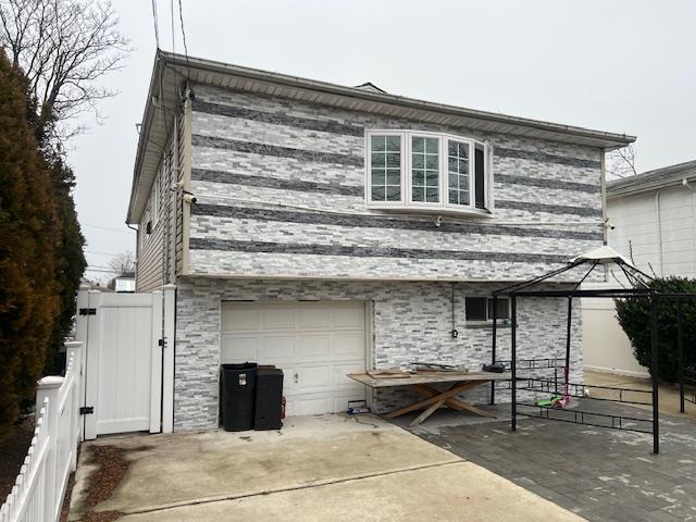 Single Family Sutton  Nassau County, NY 11550, MLS-822714-2