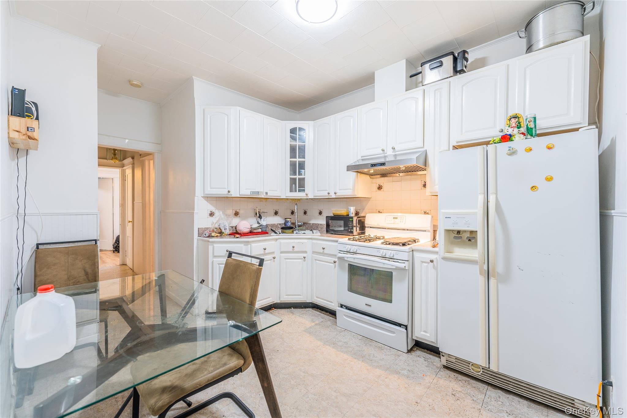 Single Family 68th Road Queens, NY 11379, MLS-822737-15